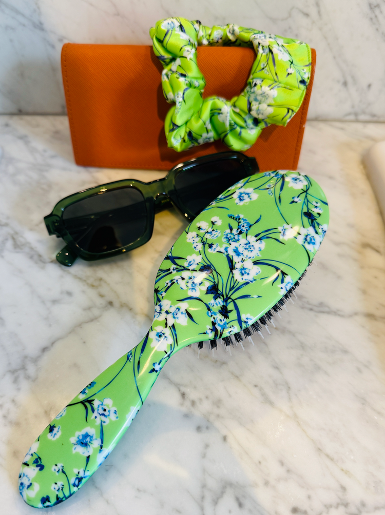 Spring Meadow Hairbrush - Gentle Detangling with a Floral Touch