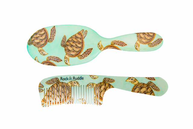 Turtles Handle Comb