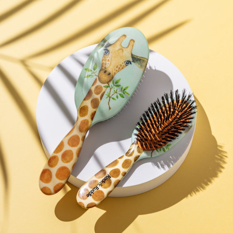 Giraffe Design Hairbrush