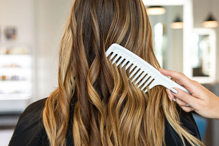 White Beach Wave Comb